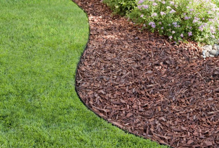 The Benefits of RLG Landscaping’s Mulch Installation Service